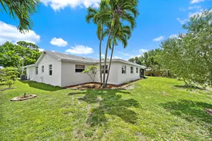 9831 Hyacinth Cir S, Palm Beach Gardens, FL 33410 - Photo 20