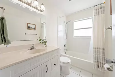 9831 Hyacinth Circle S, Palm Beach Gardens, FL 33410 - Photo 16