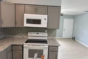 1740 SW 70th Way, North Lauderdale, FL 33068 - Photo 8