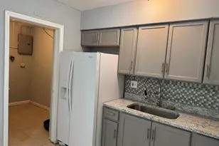 1740 SW 70th Way, North Lauderdale, FL 33068 - Photo 10
