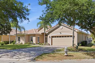 2621 Lookout Ln, Kissimmee, FL 34746 - Photo 2