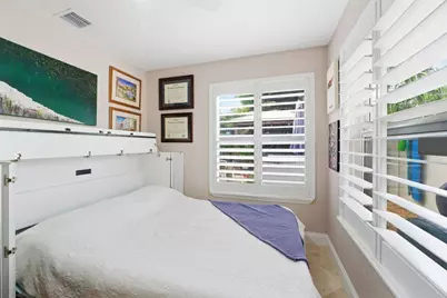 1436 NE 38th Street, Oakland Park, FL 33334 - Photo 18