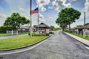 4660 Greentree Pl, Boynton Beach, FL 33436 - Photo 22