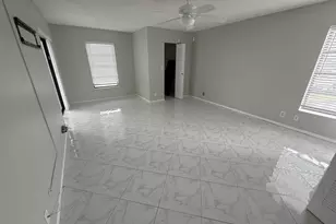 7076 Huntington Ln, Delray Beach, FL 33446 - Photo 6