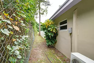 1815 S 30th St, Fort Pierce, FL 34947 - Photo 22