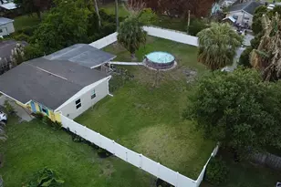 1815 S 30th St, Fort Pierce, FL 34947 - Photo 24