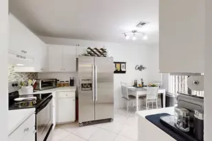 5803 Fox Hollow Dr, Boca Raton, FL 33486 - Photo 8