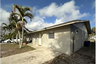 3365 SE Garden Street #3365, Stuart, FL 34997 - Photo 1