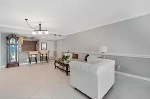 2400 Presidential Way, West Palm Beach, FL 33401 - Photo 4