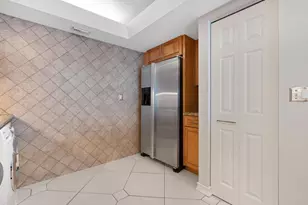 2400 Presidential Way, West Palm Beach, FL 33401 - Photo 8