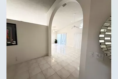9706 Harbour Lake Circle, Boynton Beach, FL 33437 - Photo 14