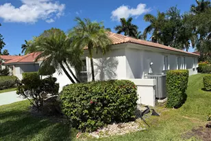 9706 Harbour Lake Cir, Boynton Beach, FL 33437 - Photo 2