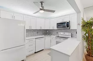 119 Lake Pine Cir, Greenacres, FL 33463 - Photo 6