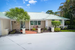 3491 SE Clubhouse Pl, Stuart, FL 34997 - Photo 2