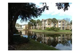 9901 Westview Dr, Coral Springs, FL 33076 - Photo 2