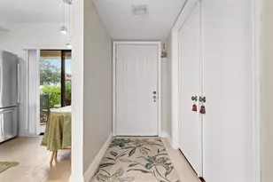 5200 E Club Cir, Boca Raton, FL 33487 - Photo 30