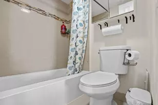 3675 N Country Club Dr, Aventura, FL 33180 - Photo 10