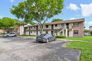 6001 Shaker Wood Cir, Tamarac, FL 33319 - Photo 4