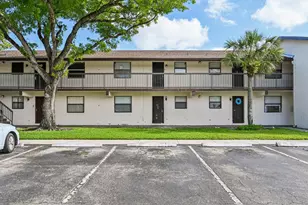 6001 Shaker Wood Cir, Tamarac, FL 33319 - Photo 2