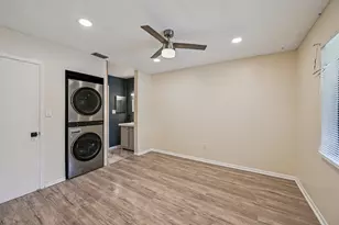 6001 Shaker Wood Cir, Tamarac, FL 33319 - Photo 16