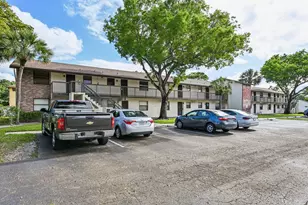 6001 Shaker Wood Cir, Tamarac, FL 33319 - Photo 4