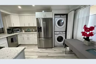 7006 Huntington Lane #204, Delray Beach, FL 33446 - Photo 4
