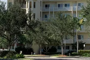 3500 Oaks Clubhouse Dr, Pompano Beach, FL 33069 - Photo 10