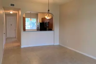 3500 Oaks Clubhouse Dr, Pompano Beach, FL 33069 - Photo 8