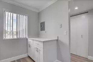4110 Tivoli Ct, Lake Worth, FL 33467 - Photo 8