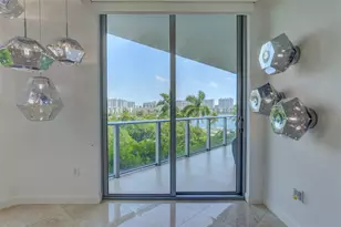 17301 Biscayne Blvd, North Miami Beach, FL 33160 - Photo 10