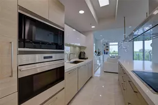 17301 Biscayne Blvd, North Miami Beach, FL 33160 - Photo 4