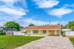640 Jaeger Dr, Delray Beach, FL 33444 - Photo 2