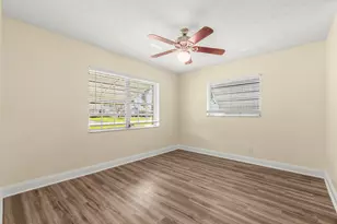 640 Jaeger Dr, Delray Beach, FL 33444 - Photo 10