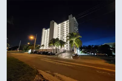 1401 N Riverside Drive #807, Pompano Beach, FL 33062 - Photo 2
