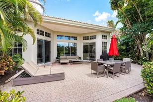 136 Coral Cay Dr, Palm Beach Gardens, FL 33418 - Photo 8