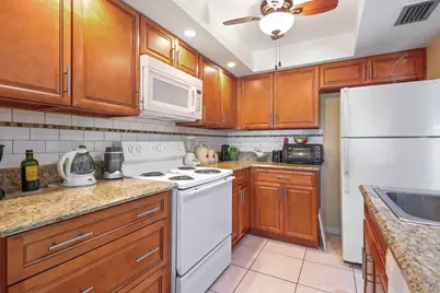 3186 Via Poinciana #110, Greenacres, FL 33467 - Photo 8