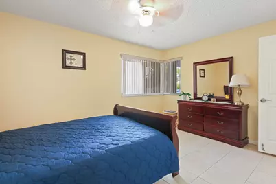 3186 Via Poinciana #110, Greenacres, FL 33467 - Photo 18