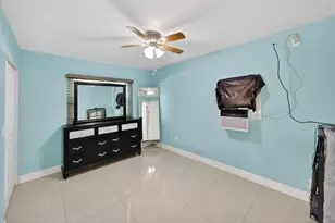 1020 Avon Rd, West Palm Beach, FL 33401 - Photo 18