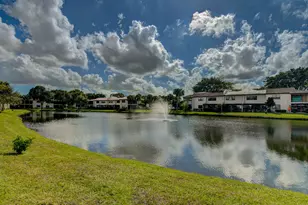 7911 Eastlake Dr, Boca Raton, FL 33433 - Photo 4