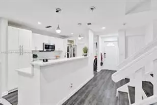 833 NW 81st Ave, Plantation, FL 33324 - Photo 6