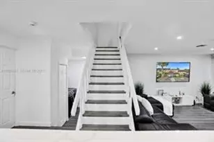 833 NW 81st Ave, Plantation, FL 33324 - Photo 10