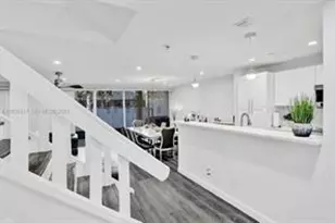 833 NW 81st Ave, Plantation, FL 33324 - Photo 4