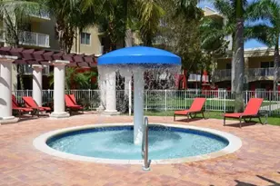 18335 NW 68th Ave, Hialeah, FL 33015 - Photo 14