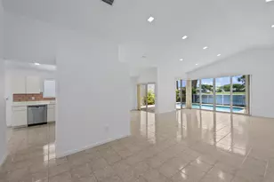 22586 Esplanada Dr, Boca Raton, FL 33433 - Photo 10