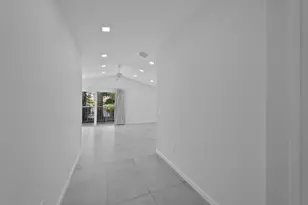 22586 Esplanada Dr, Boca Raton, FL 33433 - Photo 6