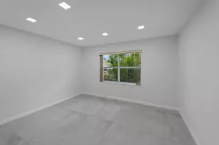 22586 Esplanada Dr, Boca Raton, FL 33433 - Photo 24