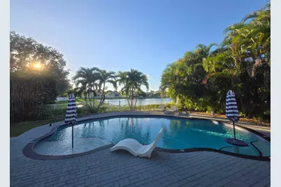 11910 Osprey Point Circle, Wellington, FL 33449 - Photo 36