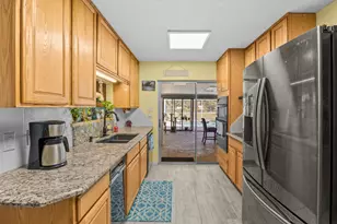 6008 Palmetto Dr, Fort Pierce, FL 34982 - Photo 26