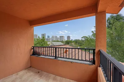 819 SW 7th Avenue, Fort Lauderdale, FL 33315 - Photo 36