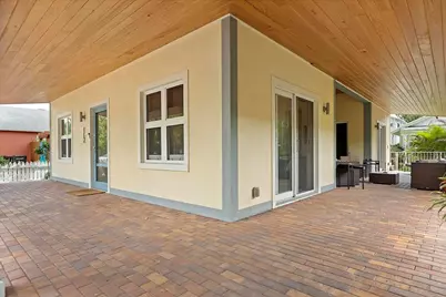 112 S J Street, Lake Worth Beach, FL 33460 - Photo 2